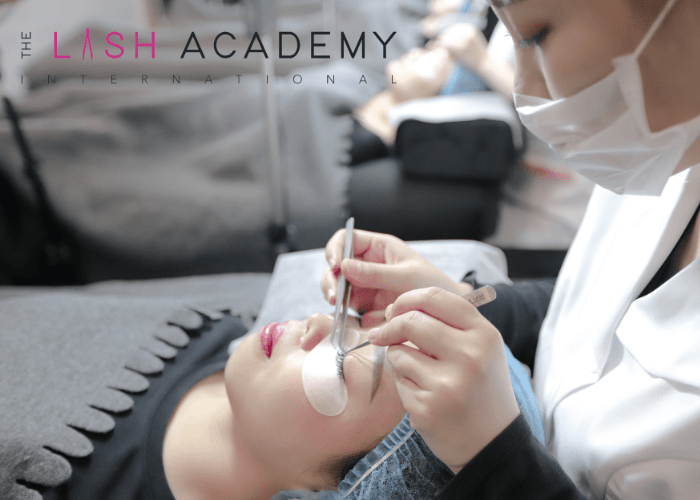 eyelash extension course